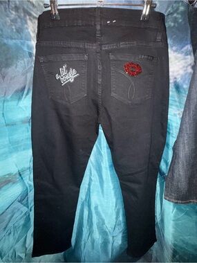 Calvin Klein woman’s  Black Slim Straight Jeans